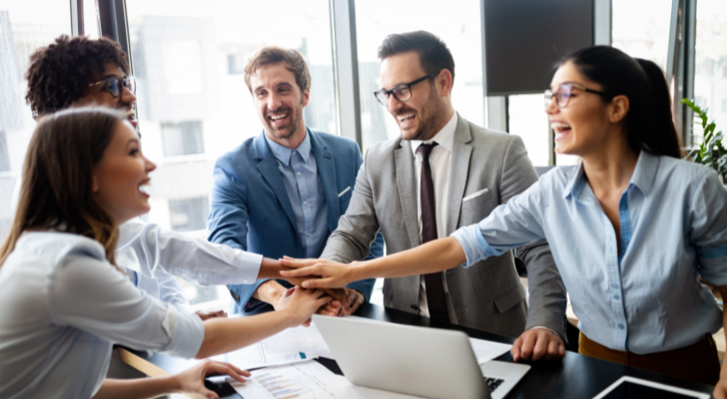 10 cualidades de trabajar en equipo | EUDE Business School